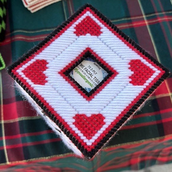 Handmade Boutique Tissue Box Cover “Love” in Japanese Kanji Home Decor - Picture 3 of 3